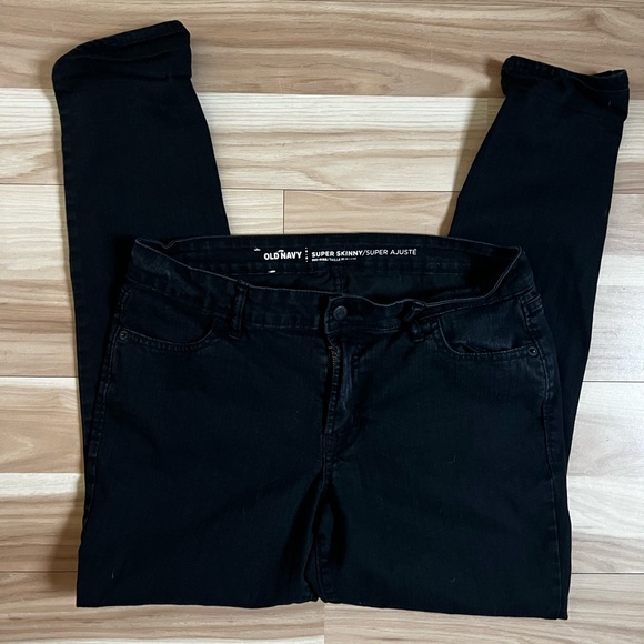 Old Navy Super Skinny Mid Rise Black Jeans - Picture 1 of 3